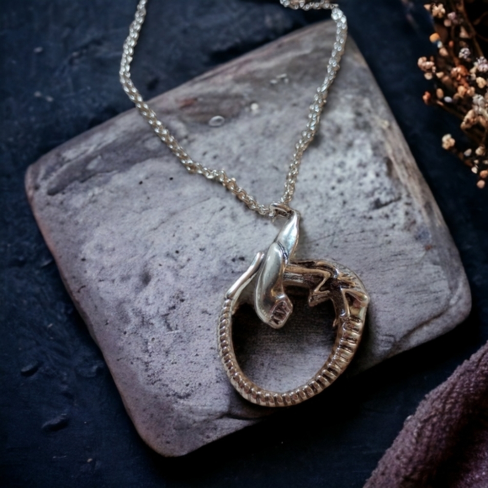 Xenomorph Pendant Alloy Chain Monster from Alien